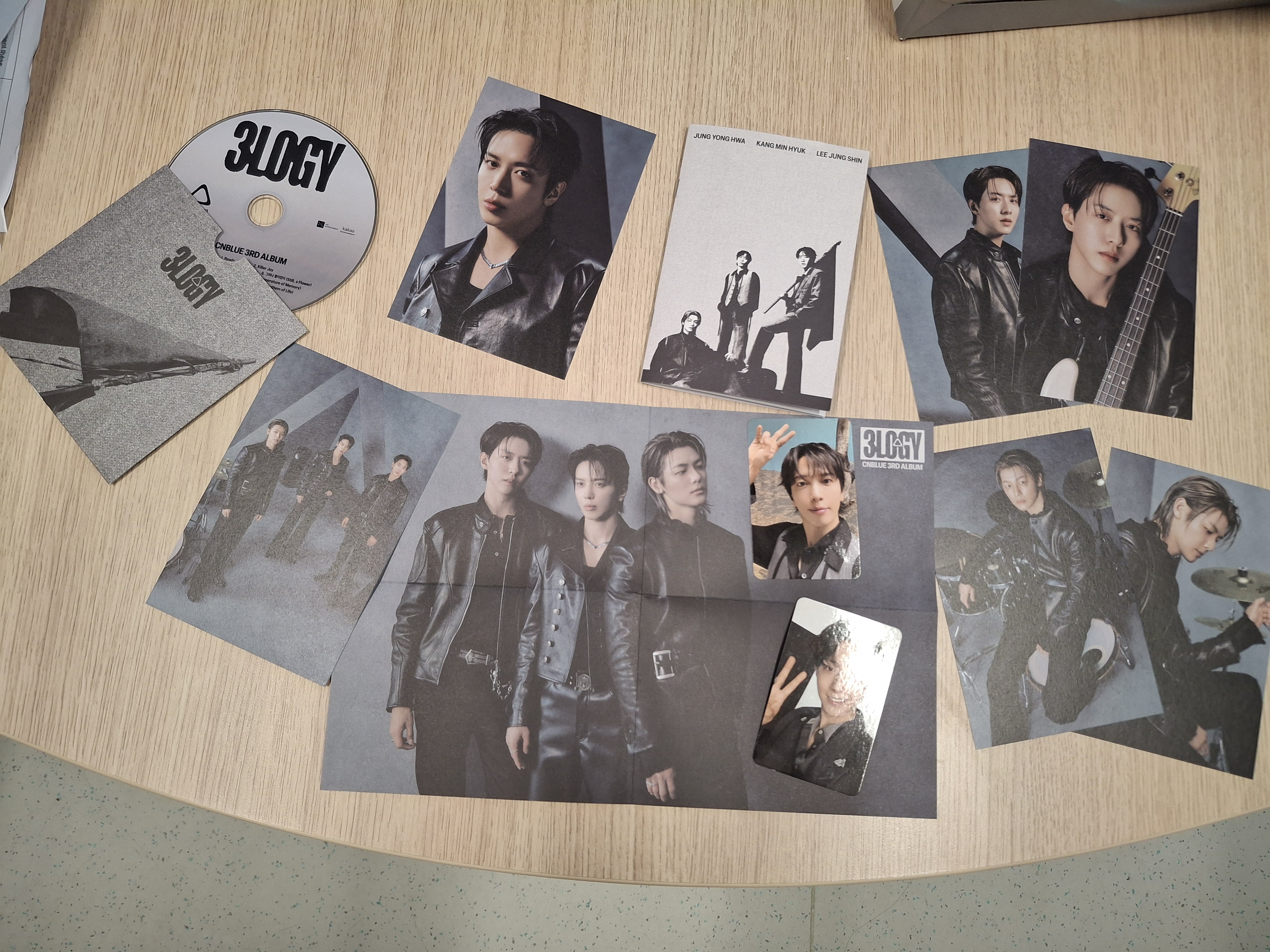 699495c4d3dad Photo Album CNBLUE